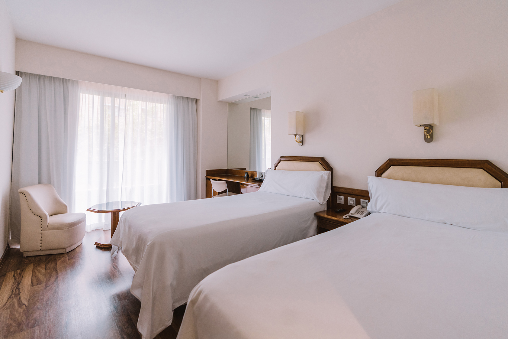 002_alta_senatorbarajas Doble.jpeg